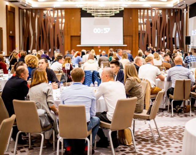 ИНСАЙТЫ БИЗНЕСА ВМЕСТО СОВЕТОВ